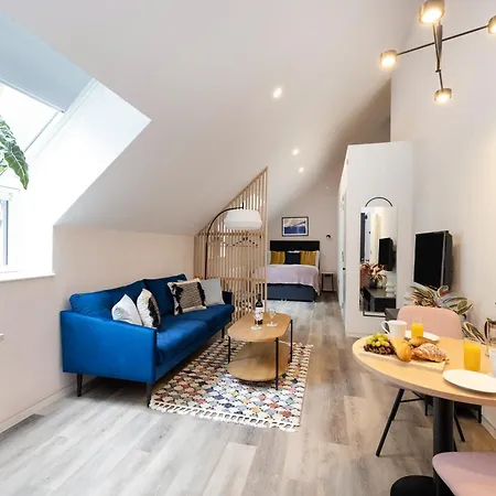 Charming Studios Near Holyrood Park & Calton Hill Edinburgh Room photo