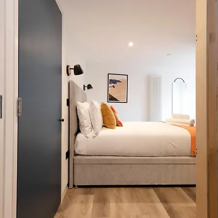 Charming Studios Near Holyrood Park & Calton Hill Edinburgh Room photo