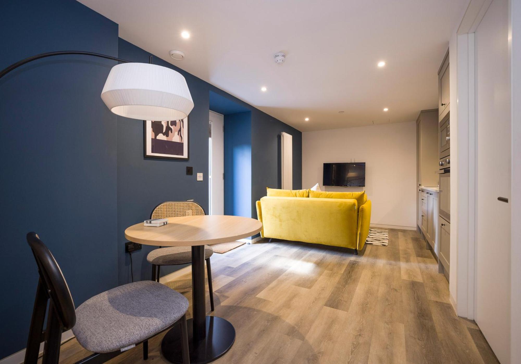 Charming Near Holyrood Park & Calton Hill Appartamento *